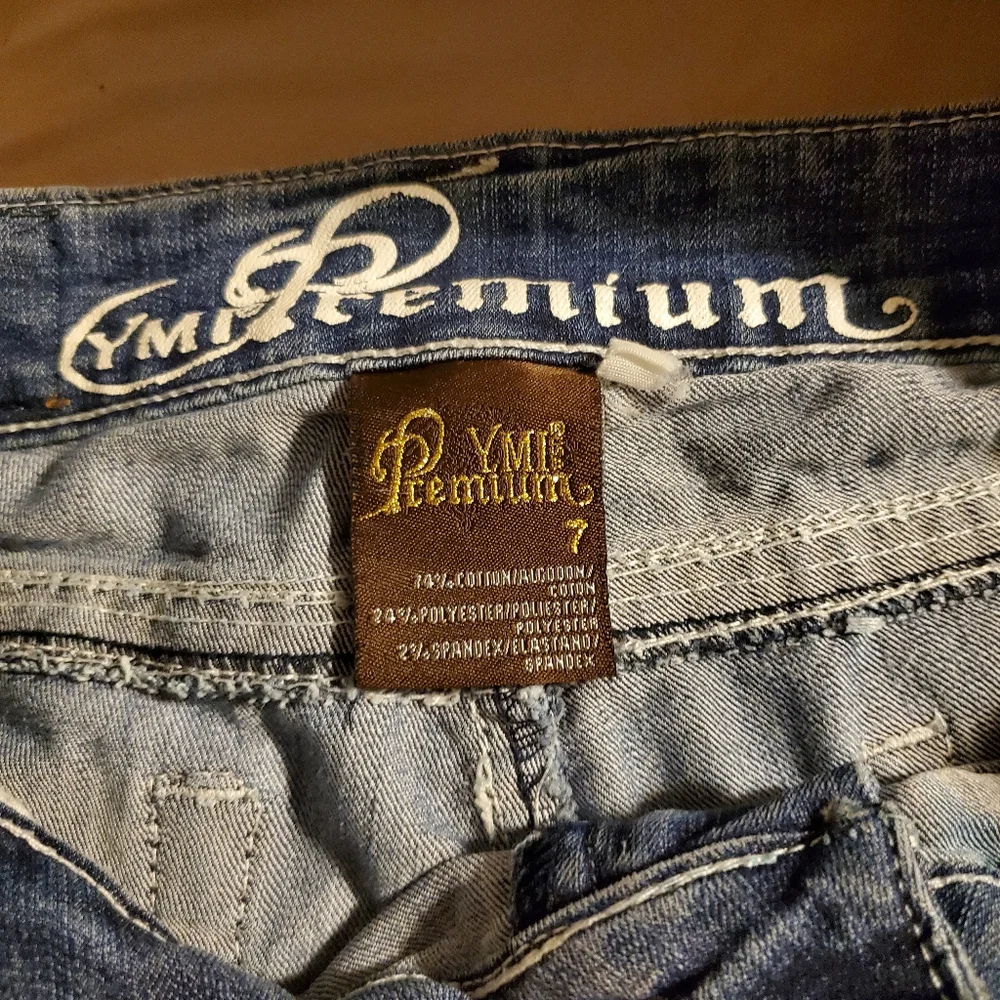 Women's YMI jean shorts - Picture 2 of 4